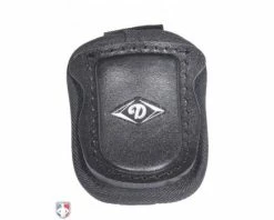 Diamond Umpire Gear Diamond Padded 4" Umpire Throat Guard