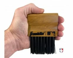 Franklin Sports Franklin MLB Umpire Plate Brush 8 Franklin Sports Franklin MLB Umpire Plate Brush -Baseball Gear Sales MLB BRUSH Franklin MLB Umpire Plate Brush in hand