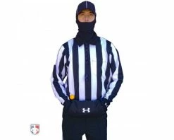 Under Armour Undeniable Handwarmer 8 Under Armour Undeniable Handwarmer -Baseball Gear Sales UA WARMER WORN FRONT HANDS IN